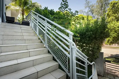 245 Michigan Avenue Miami Beach FL 33139