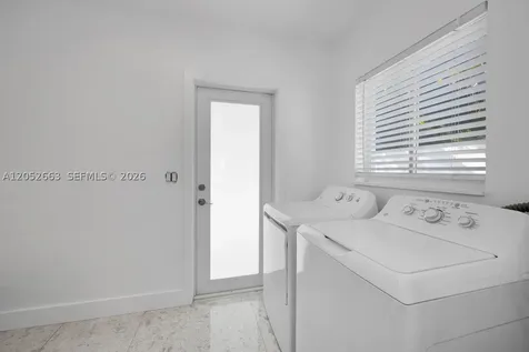 3551 NW 20th Street Miami FL 33142