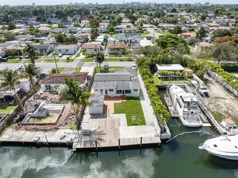 3551 NW 20th Street Miami FL 33142
