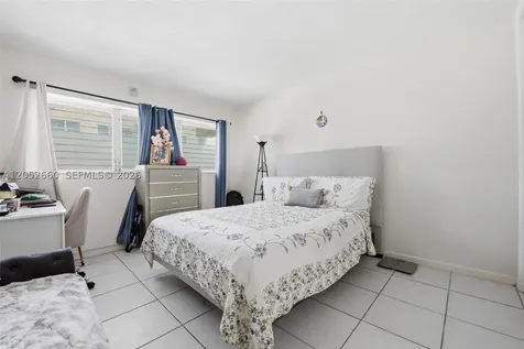 1450 NE 170th Street North Miami Beach FL 33162