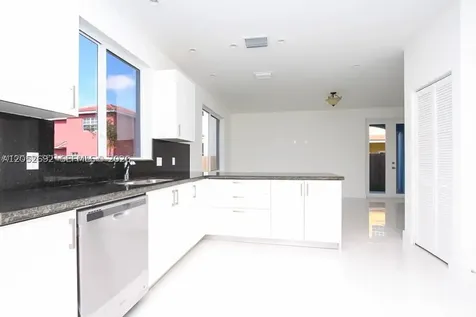 15631 SW 11th Terrace Miami FL 33194