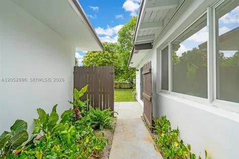1580 NE 139th Street North Miami FL 33161
