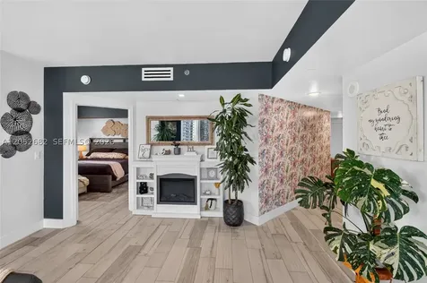 55 SE 6th Street Miami FL 33131