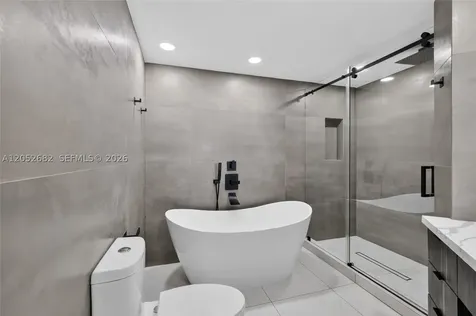55 SE 6th Street Miami FL 33131