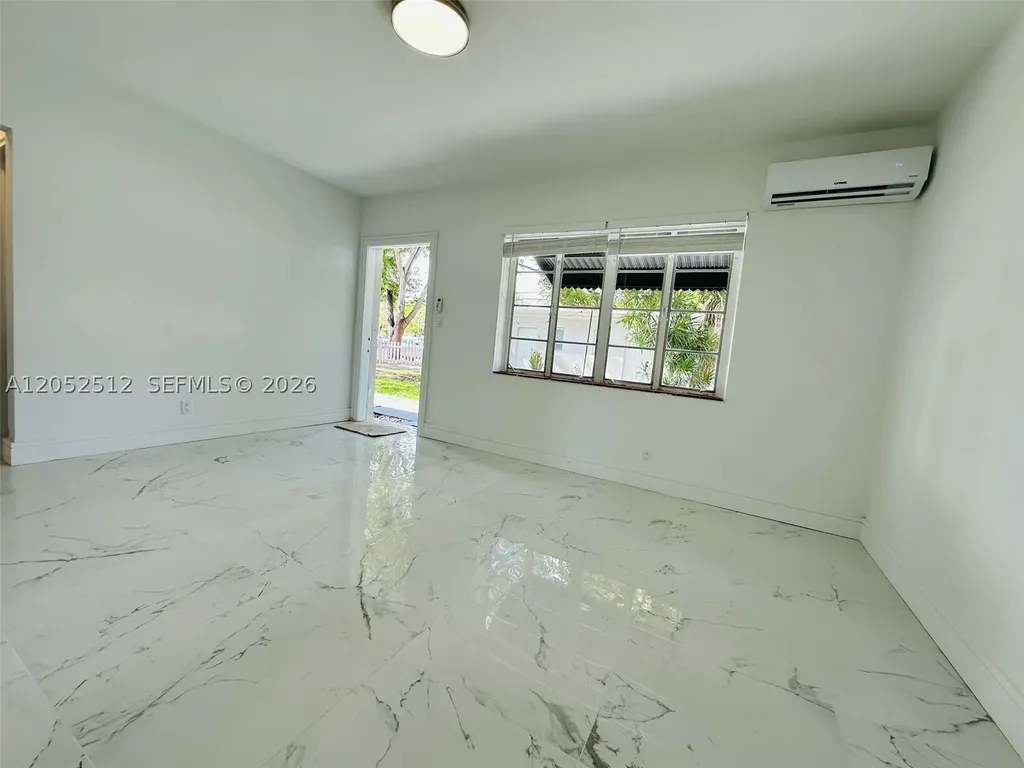 407 SE 14th Court Fort Lauderdale FL 33316
