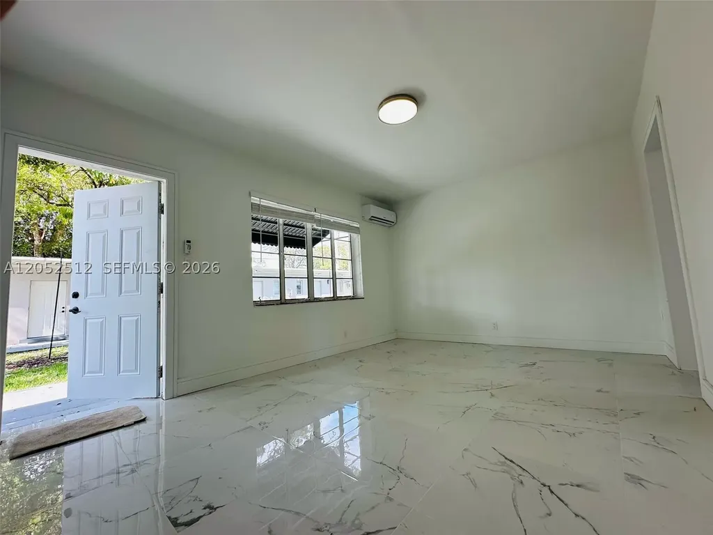 407 SE 14th Court Fort Lauderdale FL 33316