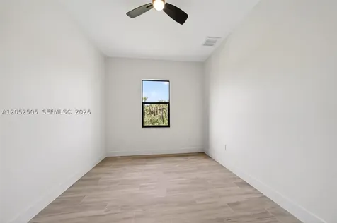 2622 22 Avenue SE Naples FL 34117