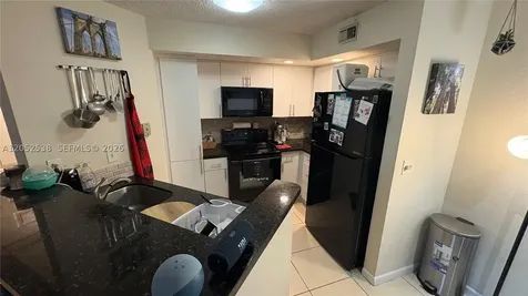 663 Vista Isles Drive Sunrise FL 33325