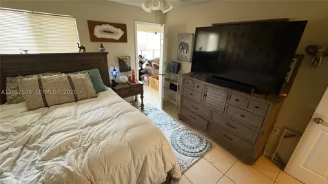 663 Vista Isles Drive Sunrise FL 33325