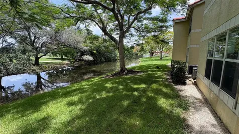 663 Vista Isles Drive Sunrise FL 33325