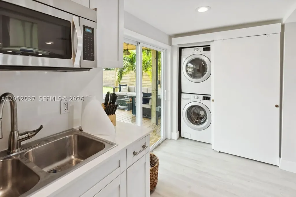 1230 NW 7th Avenue Fort Lauderdale FL 33311