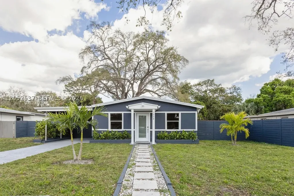 1230 NW 7th Avenue Fort Lauderdale FL 33311