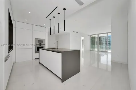 300 Biscayne Boulevard Way Miami FL 33131