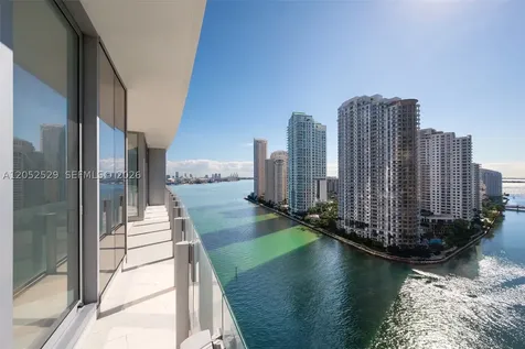 300 Biscayne Boulevard Way Miami FL 33131