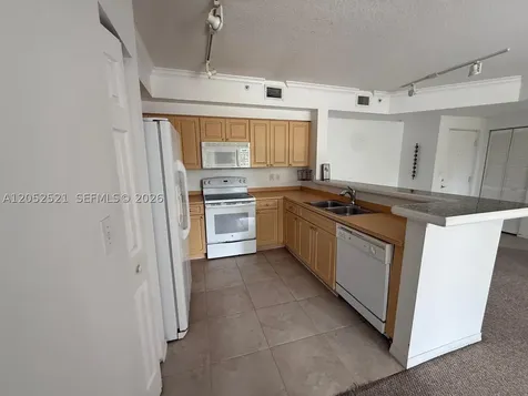 6861 SW 44th Street Miami FL 33155