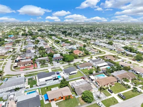 18670 SW 123rd Court Miami FL 33177