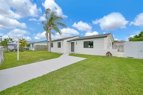 18670 SW 123rd Court Miami FL 33177