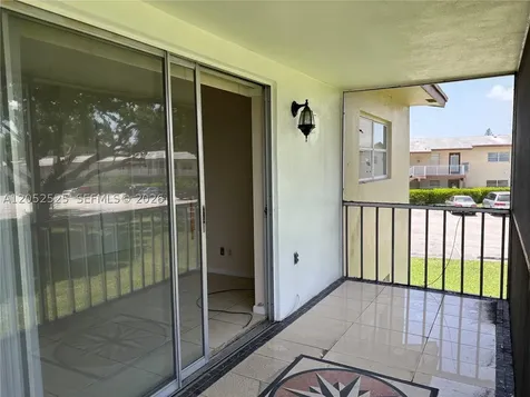 7305 NW 4th Place Margate FL 33063