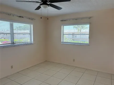 7305 NW 4th Place Margate FL 33063