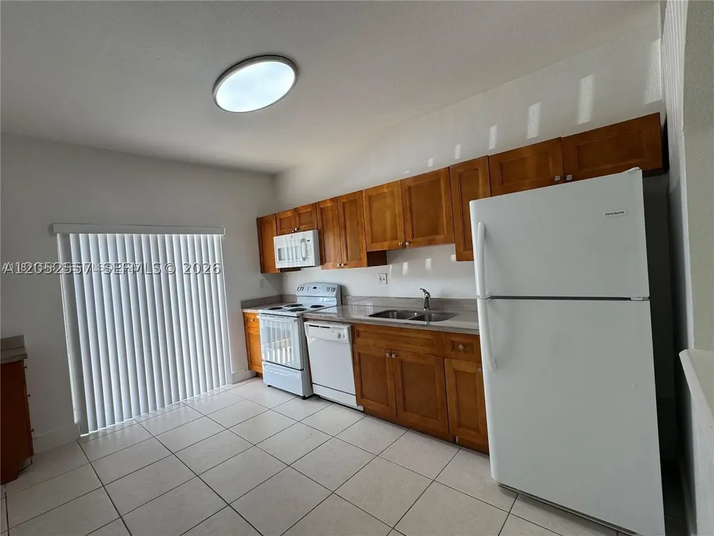 6912 NW 179th Street Hialeah FL 33015