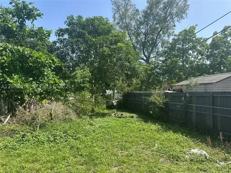 440 NW 133rd Street North Miami FL 33168