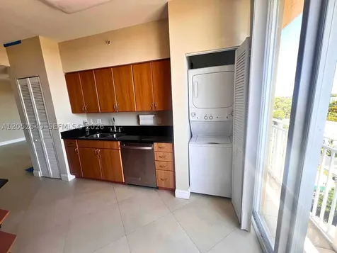 2425 SW 27th Avenue Miami FL 33145