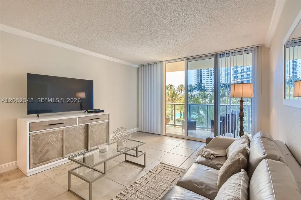 2501 S Ocean Drive Hollywood FL 33019