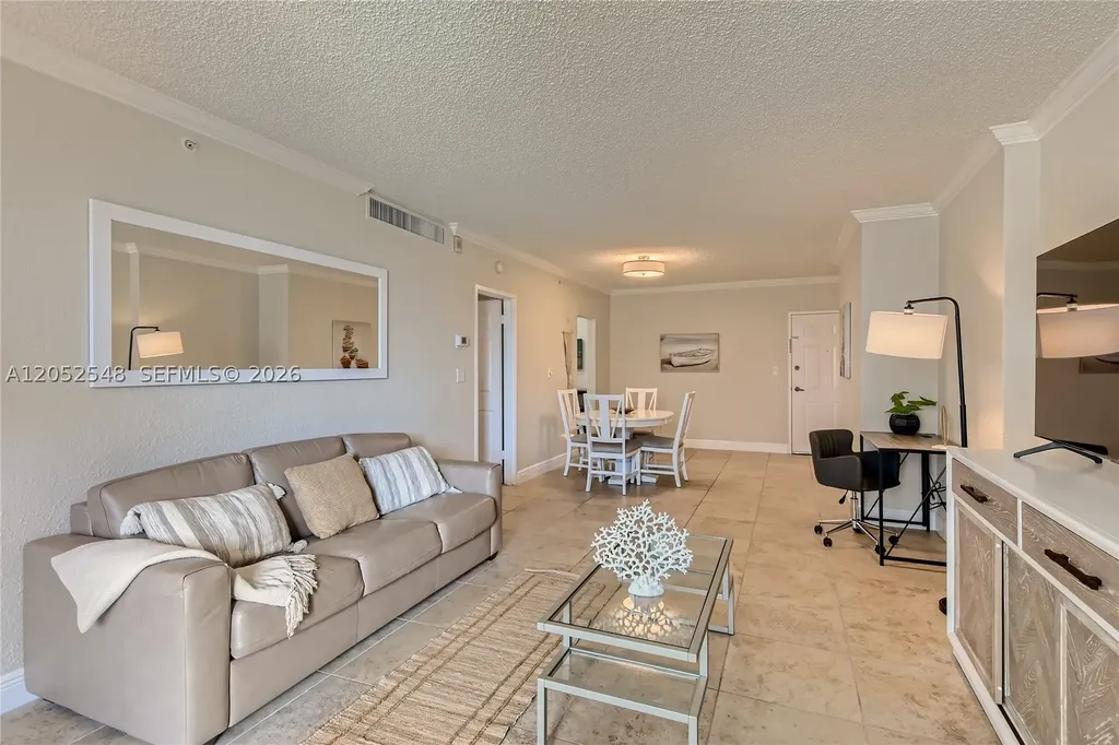 2501 S Ocean Drive Hollywood FL 33019