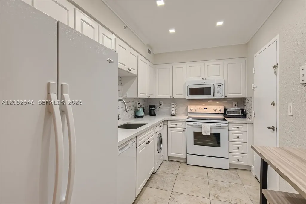 2501 S Ocean Drive Hollywood FL 33019