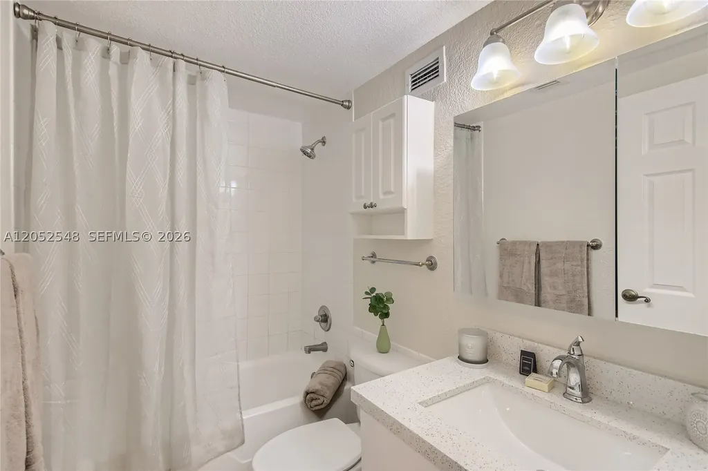 2501 S Ocean Drive Hollywood FL 33019