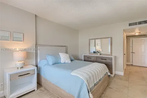 2501 S Ocean Drive Hollywood FL 33019