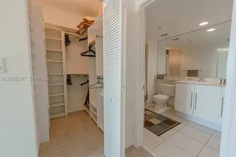 325 S Biscayne Boulevard Miami FL 33131