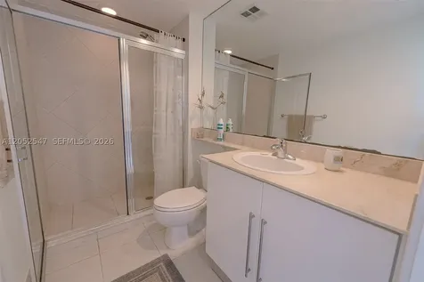 325 S Biscayne Boulevard Miami FL 33131