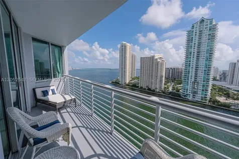 325 S Biscayne Boulevard Miami FL 33131
