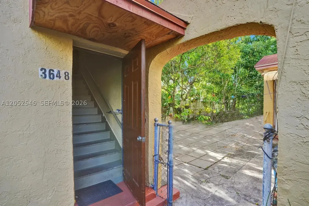3660 NW 20th Avenue Miami FL 33142