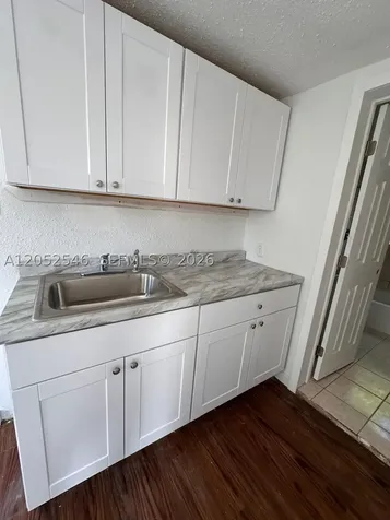 3660 NW 20th Avenue Miami FL 33142