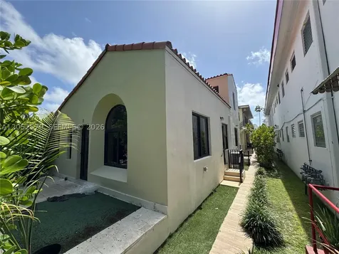 730 14th Place Miami Beach FL 33139