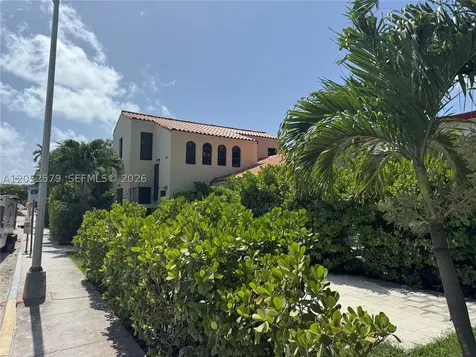 730 14th Place Miami Beach FL 33139