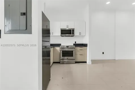 1011 SW SW 7th St Miami Fl Miami FL 33130