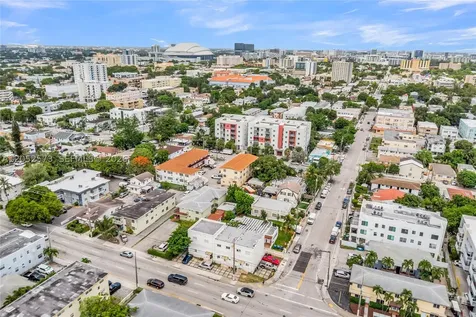 1011 SW SW 7th St Miami Fl Miami FL 33130