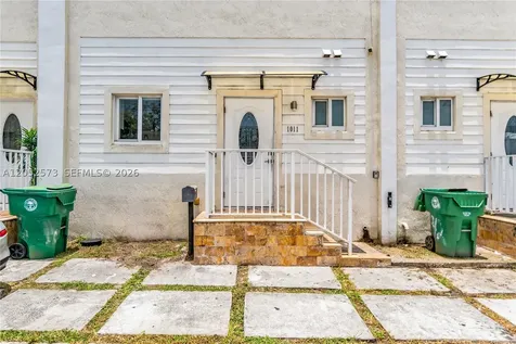 1011 SW SW 7th St Miami Fl Miami FL 33130