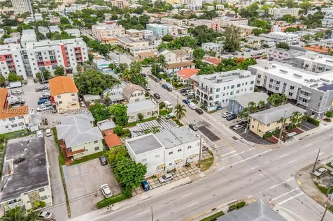 1011 SW SW 7th St Miami Fl Miami FL 33130