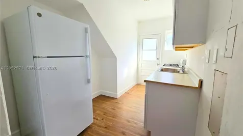 660 84th Street Miami Beach FL 33141