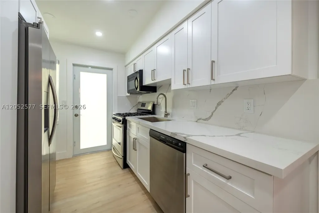 809 NE 17th Avenue Fort Lauderdale FL 33304