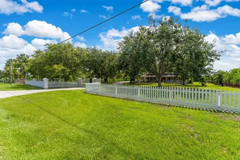 24545 SW 192nd Avenue Homestead FL 33031