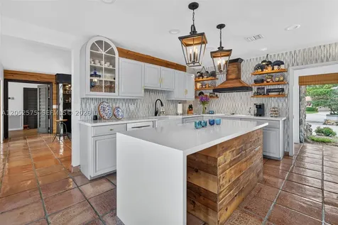 400 Sea Turtle Terrace Plantation FL 33324
