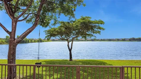 22201 SW 92nd Place Cutler Bay FL 33190