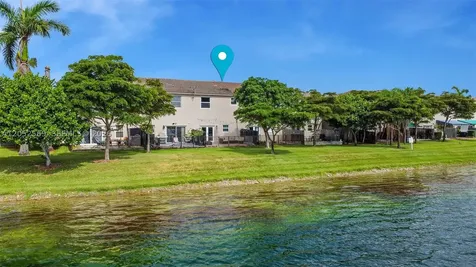 22201 SW 92nd Place Cutler Bay FL 33190