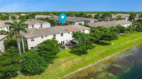 22201 SW 92nd Place Cutler Bay FL 33190