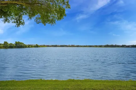 22201 SW 92nd Place Cutler Bay FL 33190
